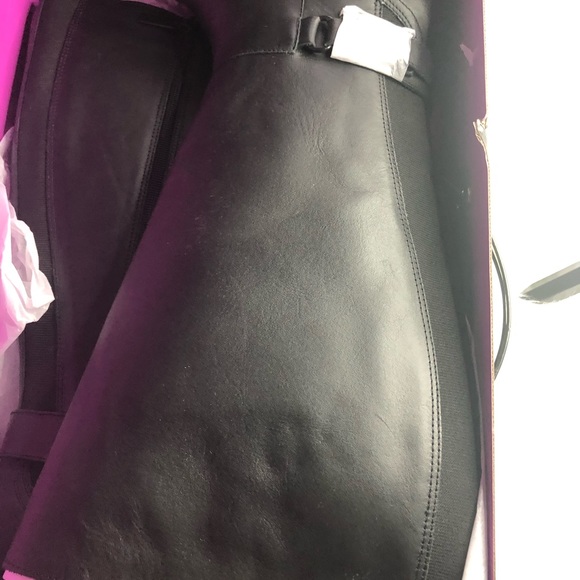 Boots - Picture 8 of 8